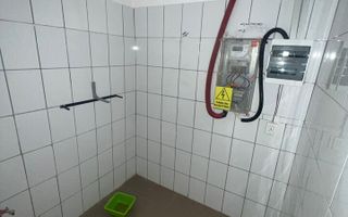 De Vanzare Spatiu Comercial, Zona Imparat Traian ( la 2 min. de MALL ), pret 81000 euro negociabil - Poză 6