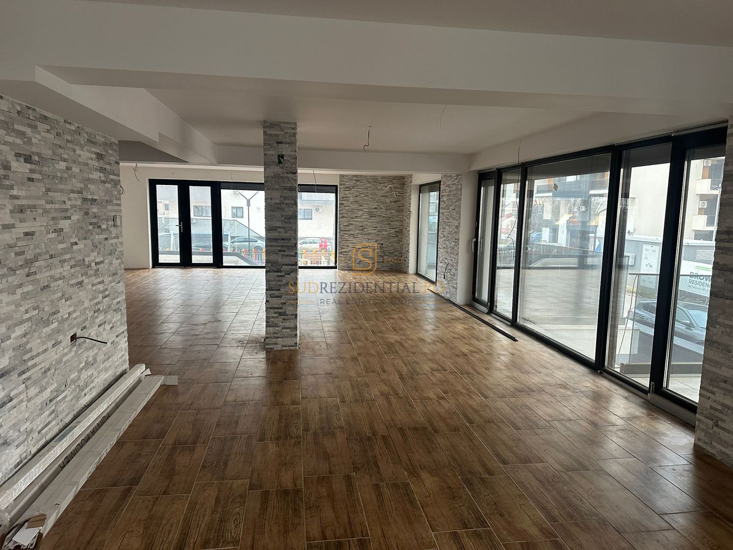 Spatiu Comercial - Zona dens populata, Berceni, Sector 4 - Poză 2