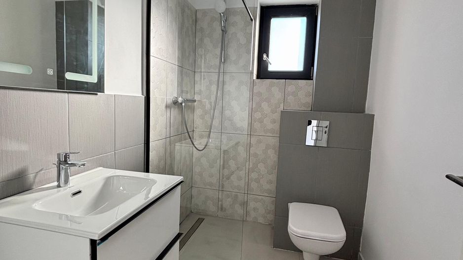 Casa individuala 5 camere, teren 704 mp - 163 mp utili, cel mai mare din zona - Poză 9