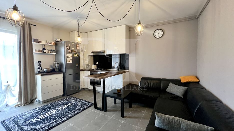 Apartament doua camere / Curte / Parcare - Poză 1