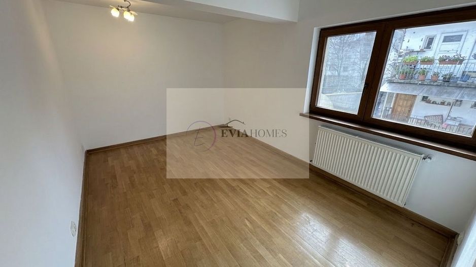 4 camere/ 2 bai / 119 mp/ parcare in curte / zona strazii Bucuresti - Poză 7