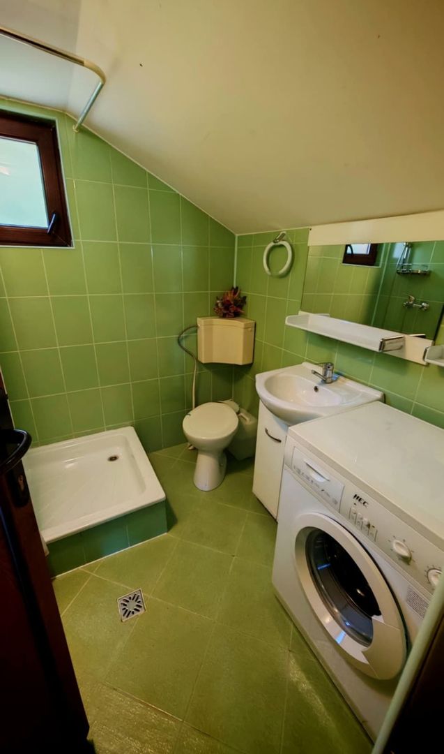 Casa / pensiune investitie sat Pestera, Moieciu, Bran - Poză 19