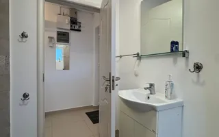 Vând casă lângă lacul Crevedia, complet mobilată și utilată, plus magazie - Poză 20