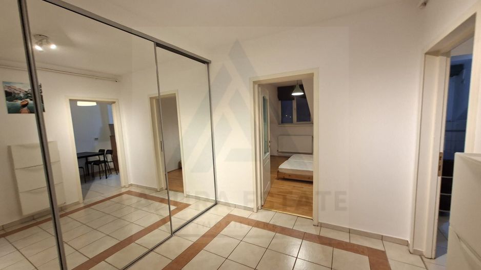 Apartament 2 camere 64 mp utili pivnita si parcare privata in Strand - Poză 2