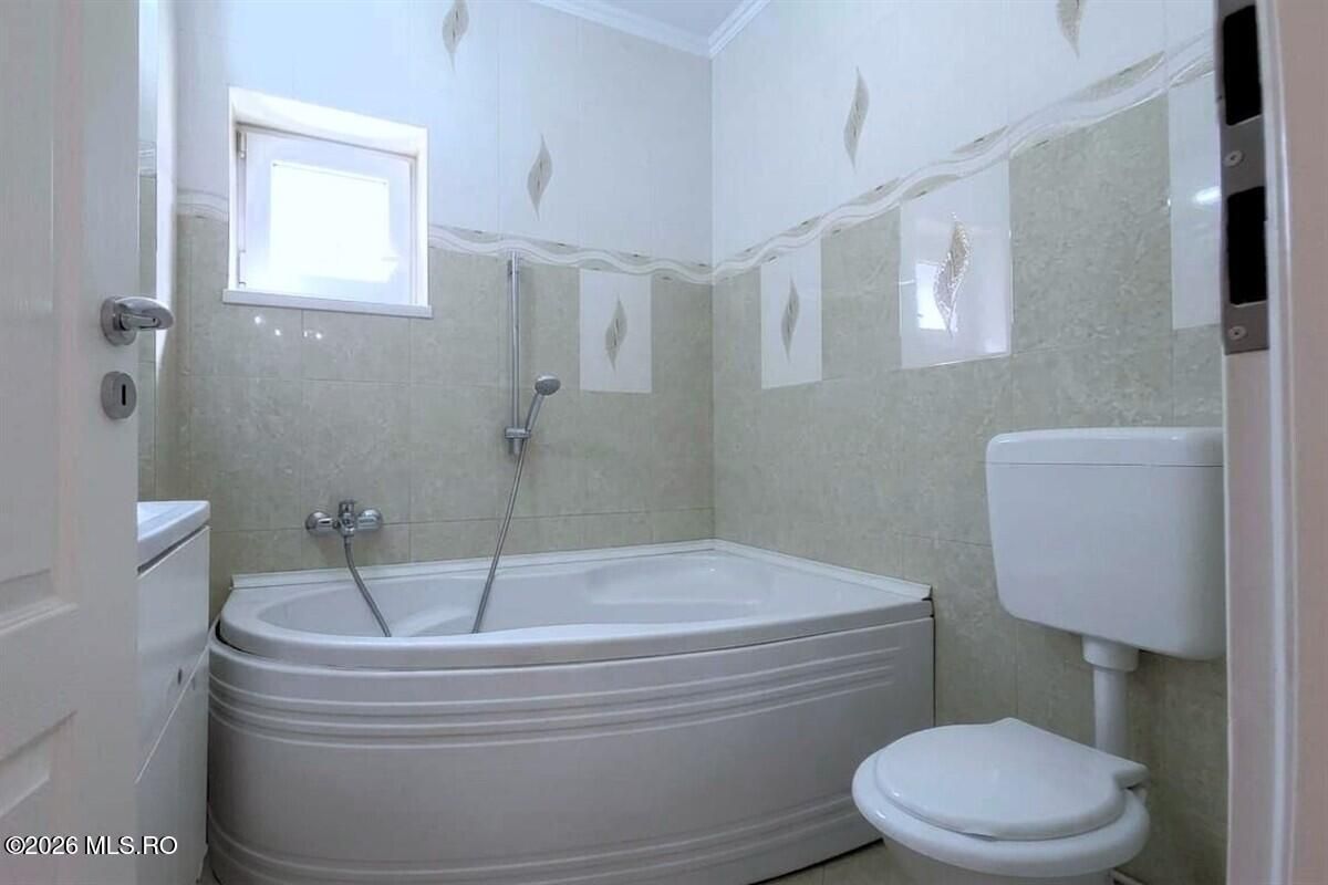 Techirghiol - Centru, casa tip duplex P+M, lot 293 mp si 154 mp utili! - Poză 13