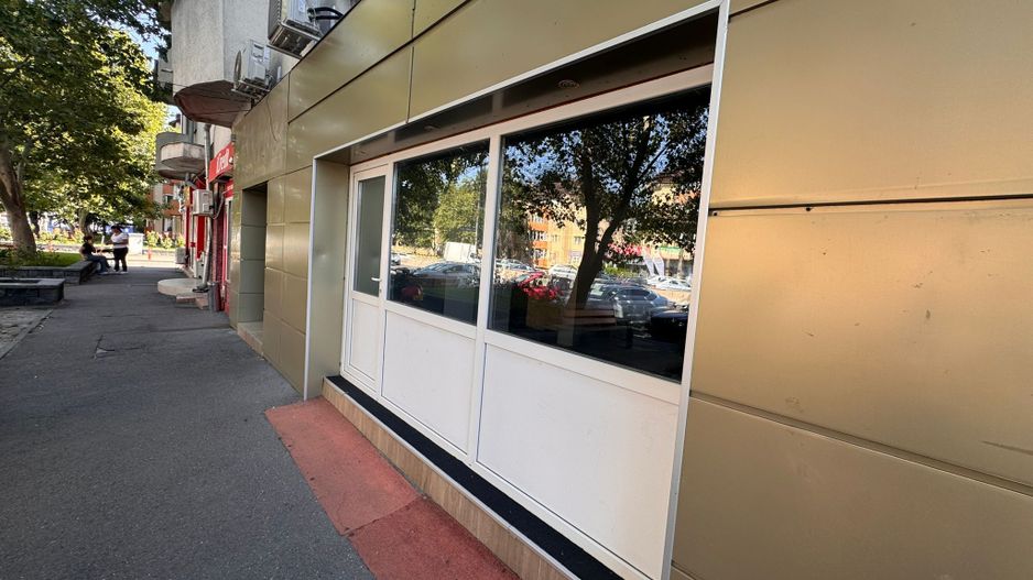 Spatiu Comercial Bragadiru | Stradal | Centru - Primarie - Poză 2