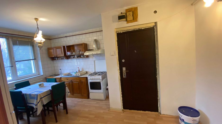 Apartament 2 camere decomandate Titulescu, Scoala nr 12 - Poză 3