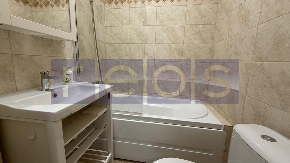 De inchiriat apartament 2 camere vedere Bd Magheru recent renovat - Poză 9
