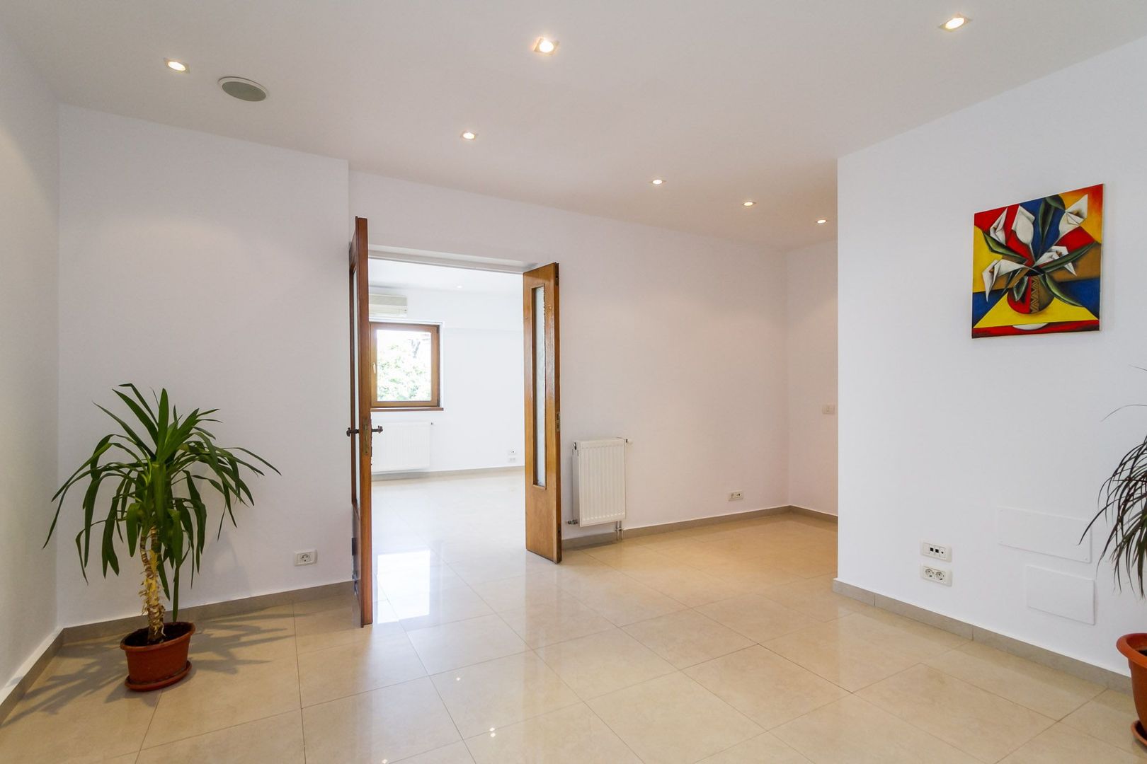 COMISION 0% - Apartament 104 mp, BLOC 1980, pe CALEA VICTORIEI, langa H. Hilton - Poză 1