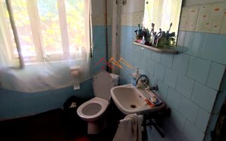 CASĂ DE VÂNZARE | 9 CAMERE | TEREN 1.000 MP | BĂICOI – ZONĂ CENTRALĂ - Poză 8
