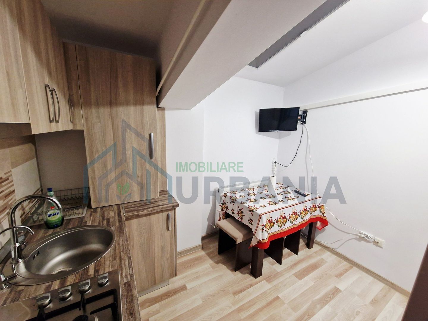 Închiriere apartament 2 camere decomandat, 50 mp – Aleea Strugurilor, Iași (Etaj 2/2) - Poză 2