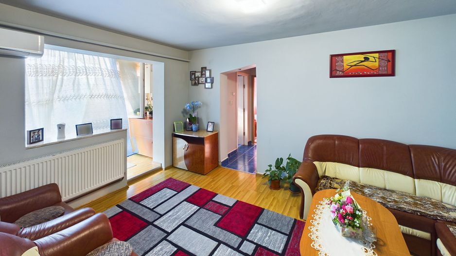 Apartament cu 4 camere zona Fortuna - Poză 3