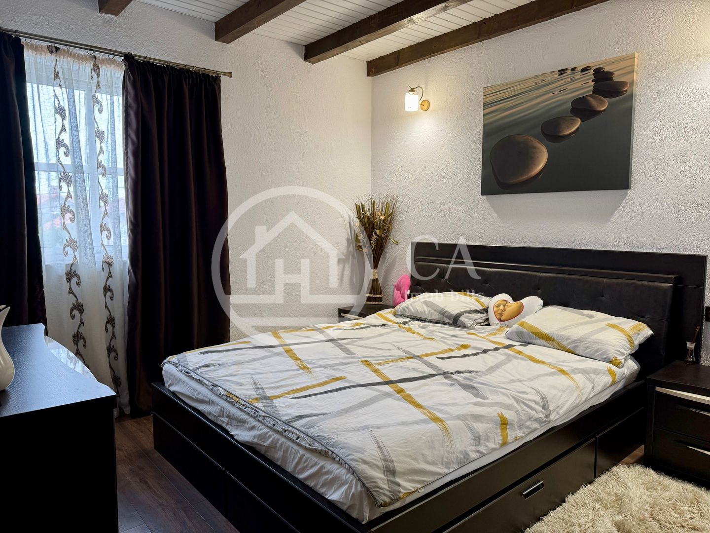 Casă de vânzare cu 6 camere in cartierul Tineretului, Oradea - Poză 8