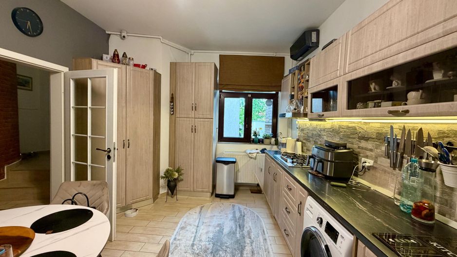 Apartament deosebit - et 1 în vilă interbelică - renovat  Gradina Icoanei - Poză 4