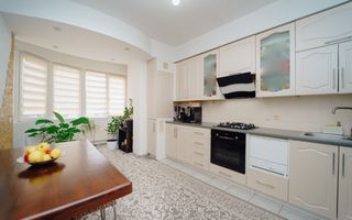 Apartament cu 3 camere I Buiucani I Alba Iulia - Poză 2