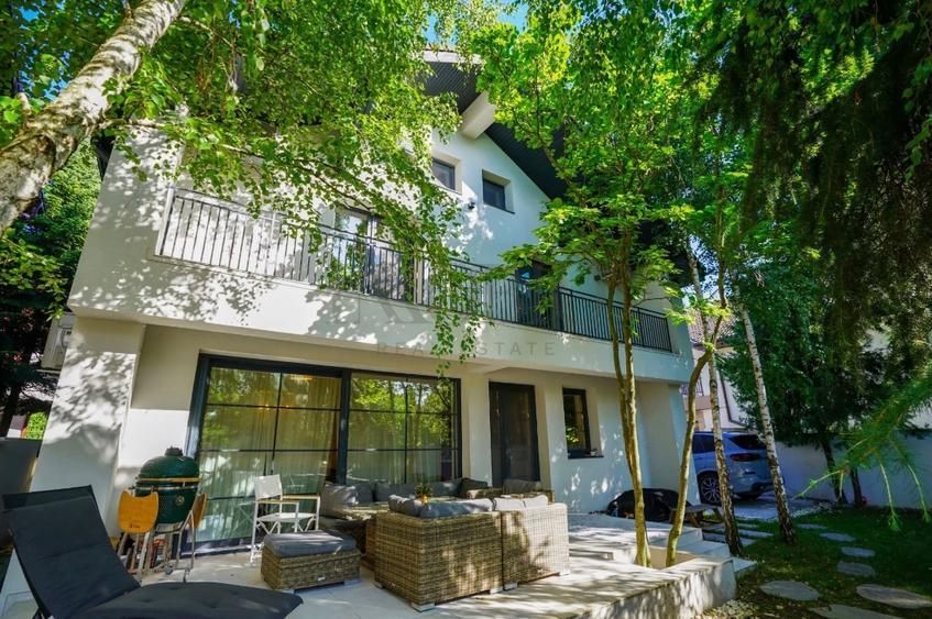 Vilă premium renovată integral | Erou Iancu Nicolae | Grădină privată - Poză 3