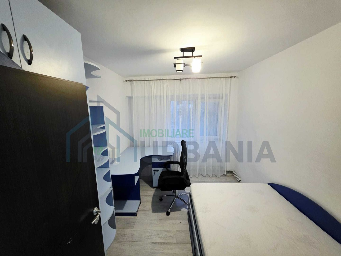 Apartament 3 camere, decomandat, în zona Centrala - Iași - Poză 3