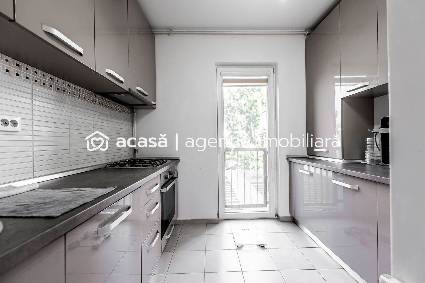 Apartament 3 camere, cu terasă proprie la etajul 1 Adora Park - Poză 4