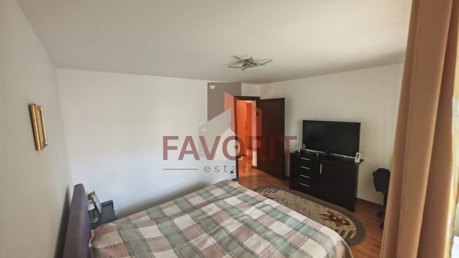 4 camere | centrala proprie | etaj intermediar | zona excelenta | renovat | - Poză 6