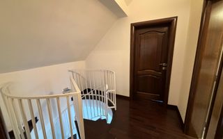Casa cu terasa generoasa zona centrala - Sibiu - Poză 10