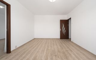 Aapartament 2 camere, luminos, etaj intermediar - Poză 8