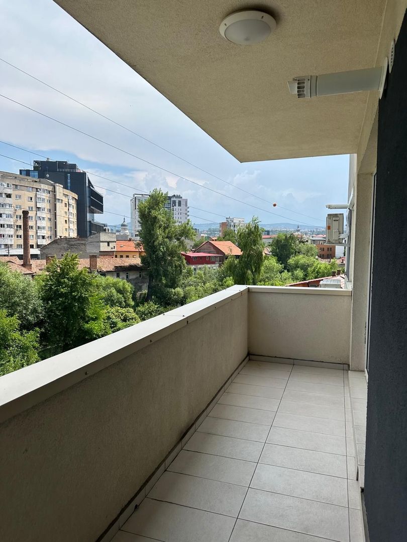 Apartament cu 2 camere | 42 mp + 8 mp balcon | Parcare | Centru - Poză 9