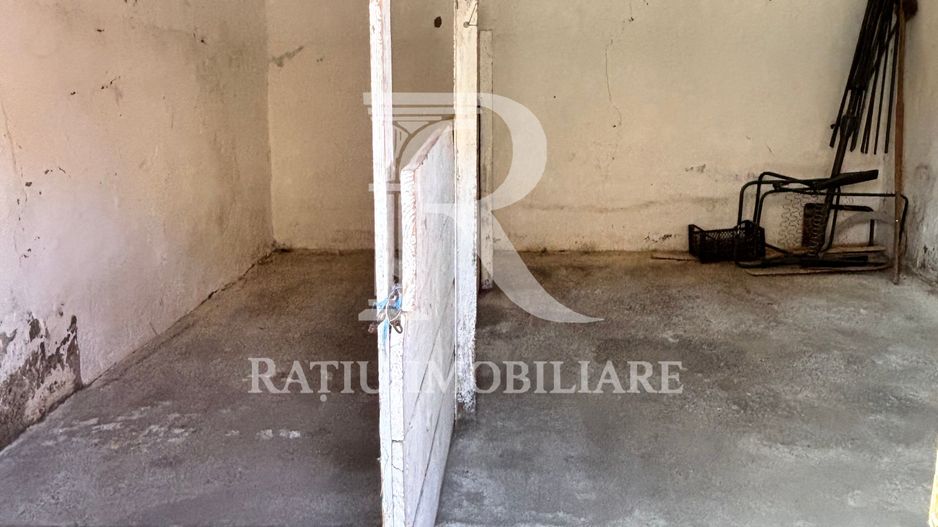 Casă cu etaj în Salonta | 996 mp | Grădină & livadă - Poză 25