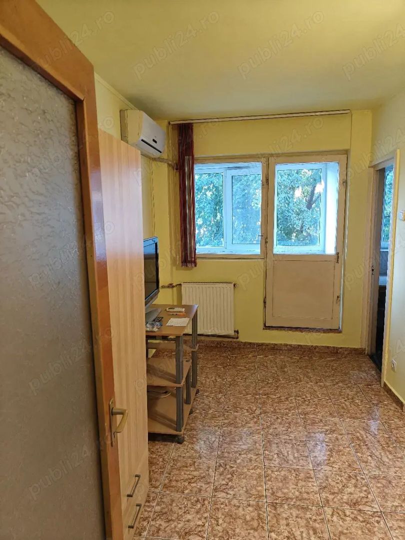 GARSONIERA ZONA DRISTOR - Poză 1