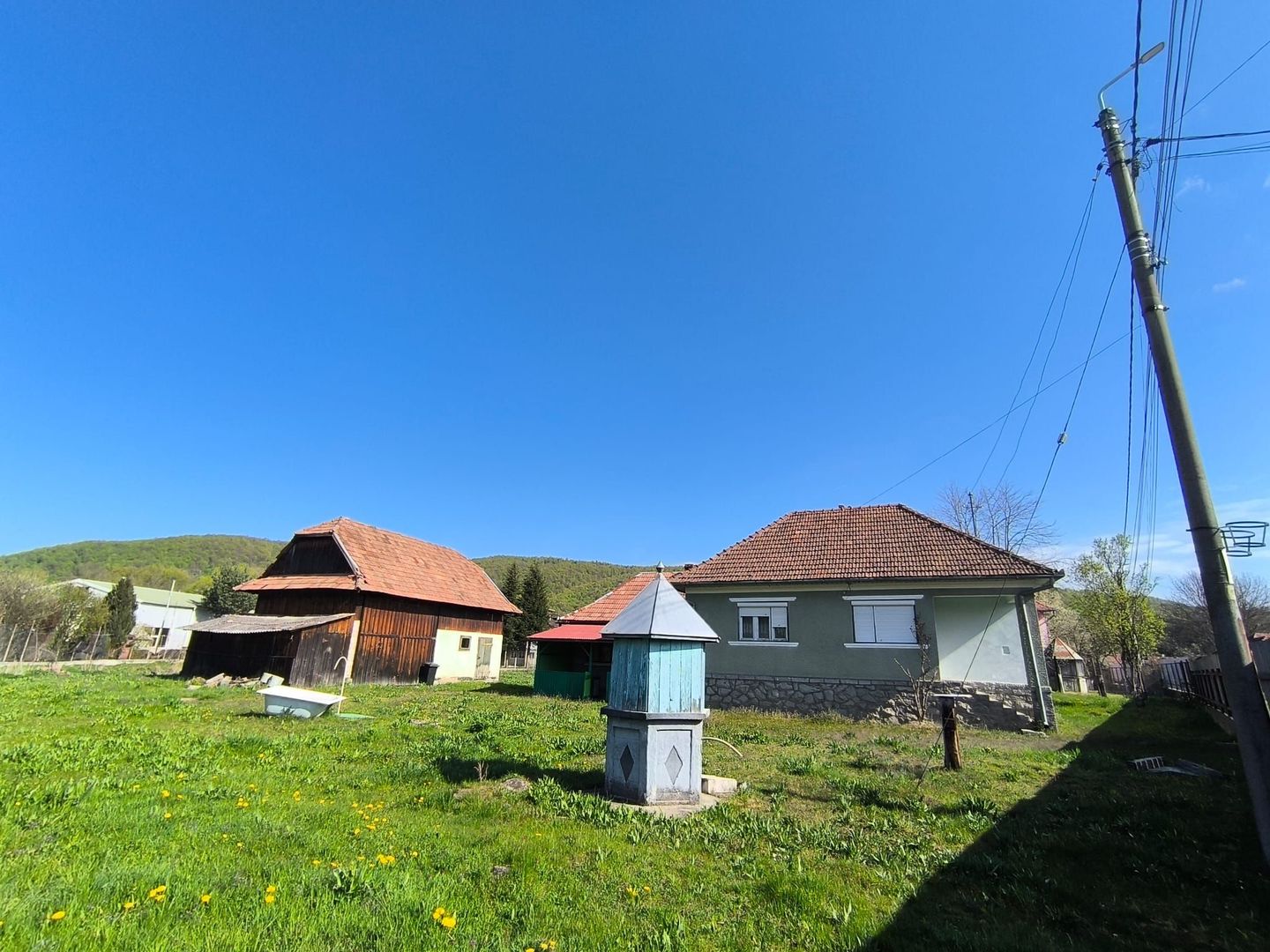 Casa cu sura de vanzare Valea Draganului - Poză 3