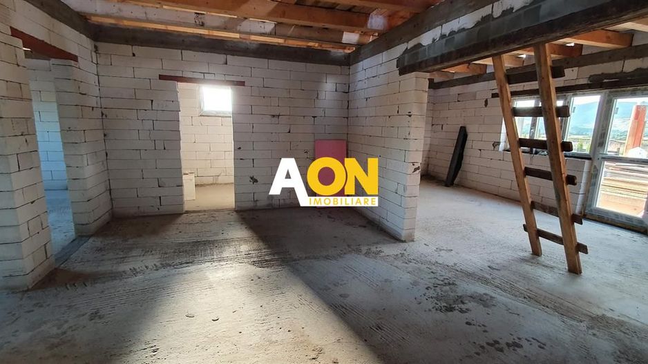 Casa la rosu 4 camere 430 mp teren Oarda de Jos - Poză 4