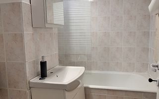 Apartament cu 3 camere - Central - Poză 16