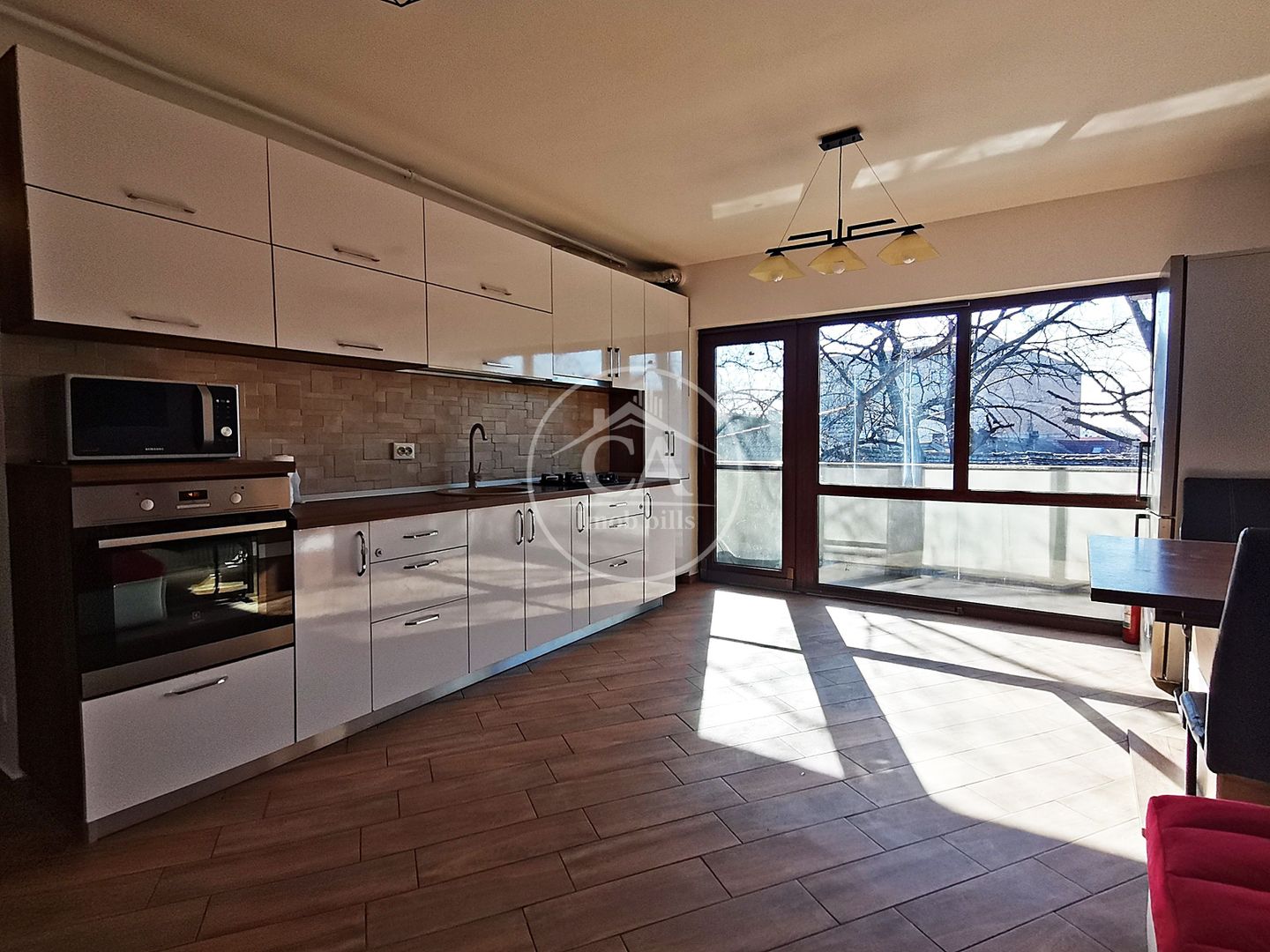 Apartament cu 3 camere de inchiriat in zona Centrala, Oradea - Poză 2