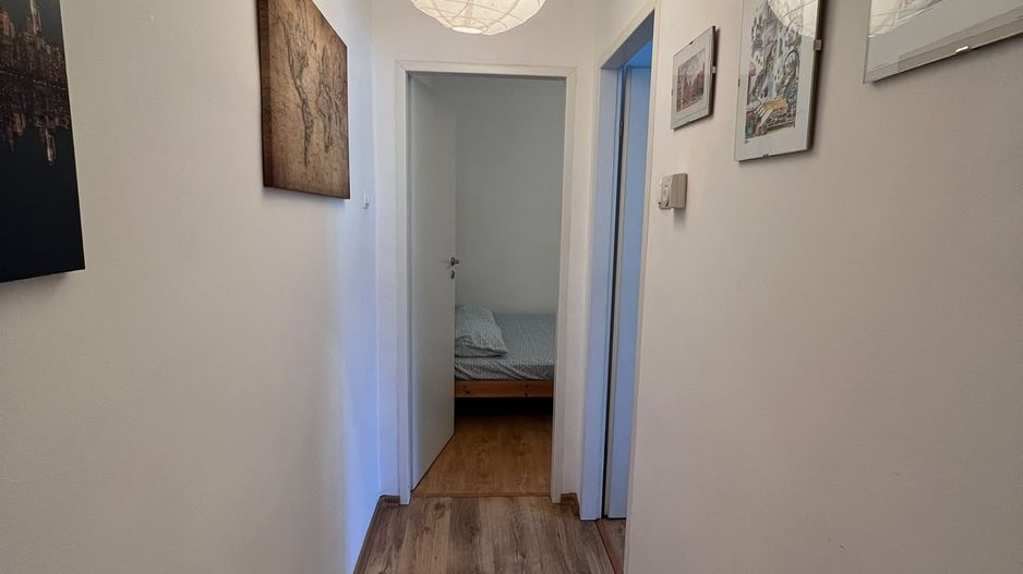 Apartament de inchiriat-2 camere,cu bai proprii,centrul orasului - Poză 3