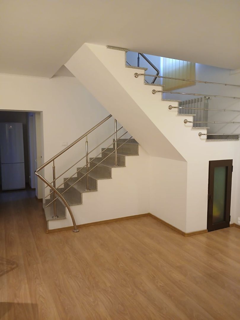 Vila P+1 Slobozia Ciorasti - Poză 3