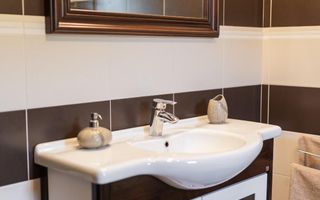 Casa 5 Camere, 2 Bai, 1900 mp Teren, Zona Oarda - Poză 14