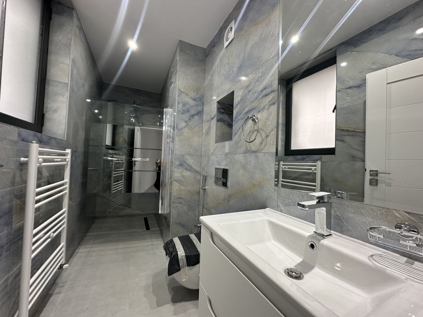 VIla S+P+1+M | Teren de 1000mp | Lift Interior | Finisata Complet - Poză 26