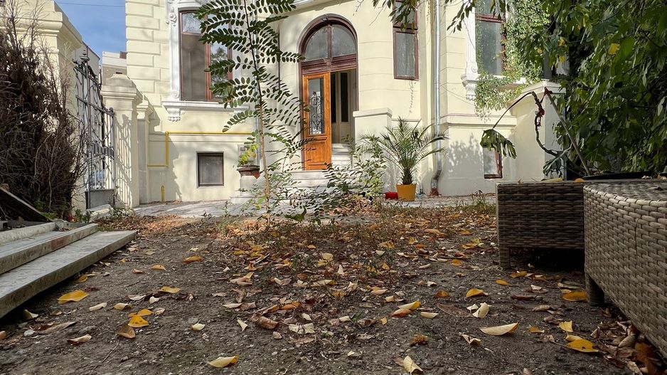 Birouri sau cabinete de Lux în Armenească - Poză 2