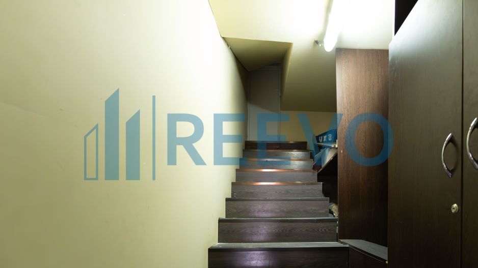 Clădire și teren pentru investiție, central Roman - Poză 58