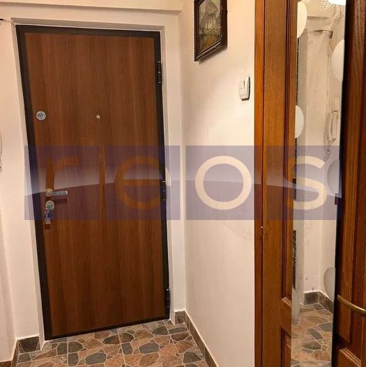 VANZARE APARTAMENT 2 CAMERE 50MP SEMIDECOMANDAT VATRA LUMINOASA MEGA MALL - Poză 6