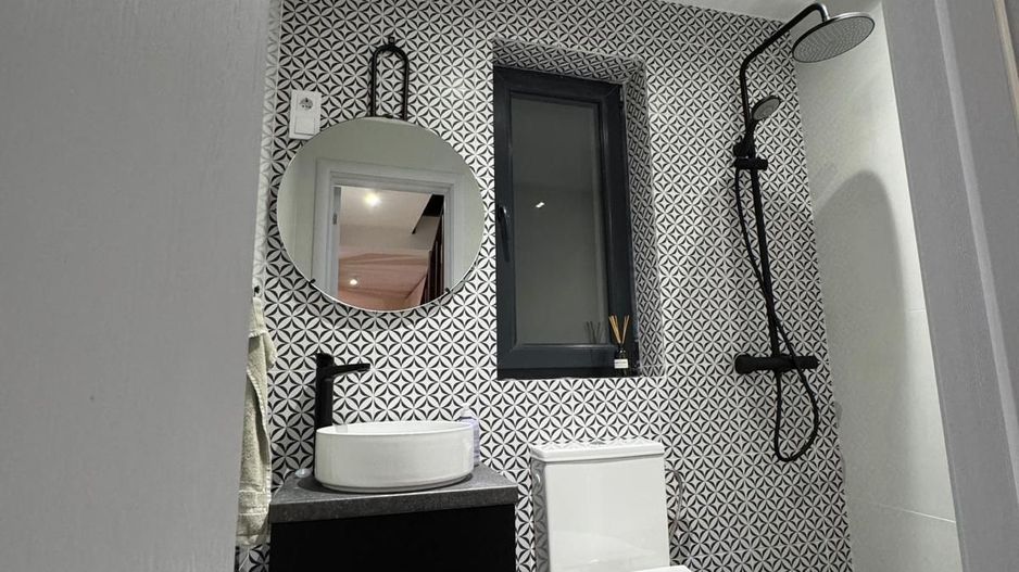 DESIGN MODERN & LUMINA NATURALA – Casa P+1  Premium in Simnicul de Jos - Poză 9