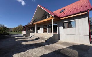 Casa de vanzare la 13 km de Onesti - Poză 21