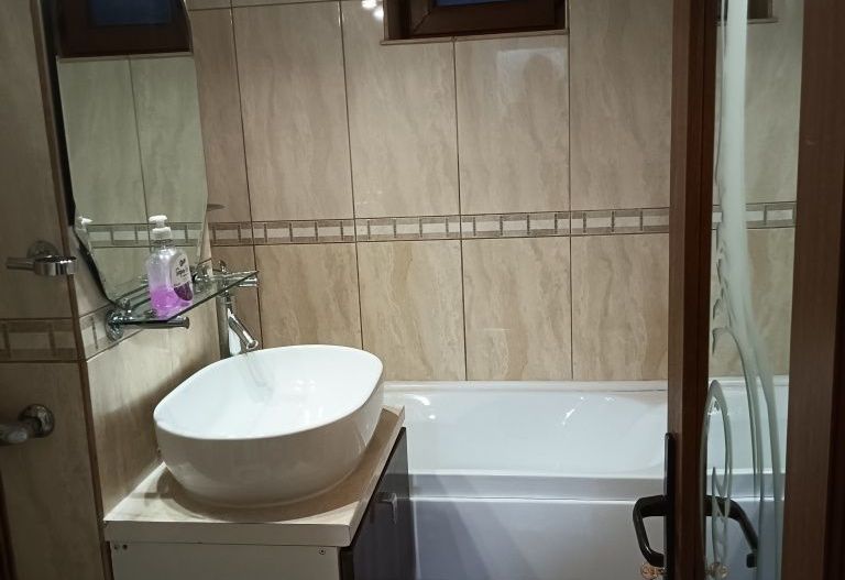 Apartament 3 cam dec Zona Piata Centrala ,etajul 2 - Poză 4