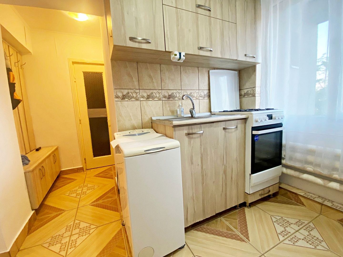 Apartament cu 2 camere de inchiriat zona Centrala, Oradea - Poză 7