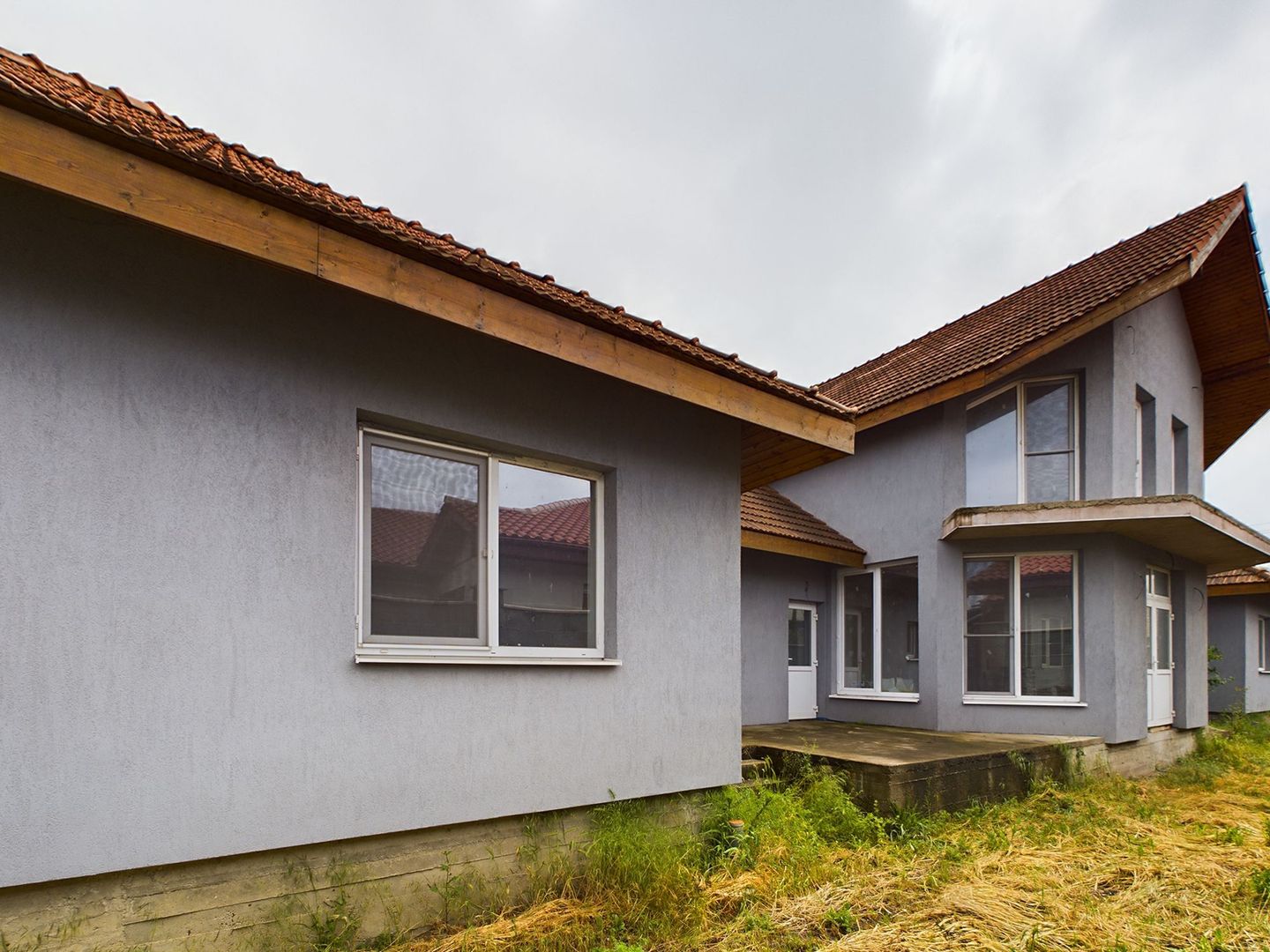 Casă cu destinații multiple în Gai - Poză 5