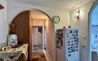 Apartament 3 camere de vânzare | zona Vasile Alecsandri | etaj 4 | - Poză 1