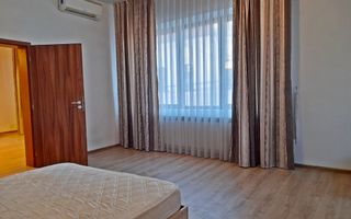 Apart.ultracentral 2 cam.et.1, pe str.Evreilor Deportati 64, Oradea - Poză 5