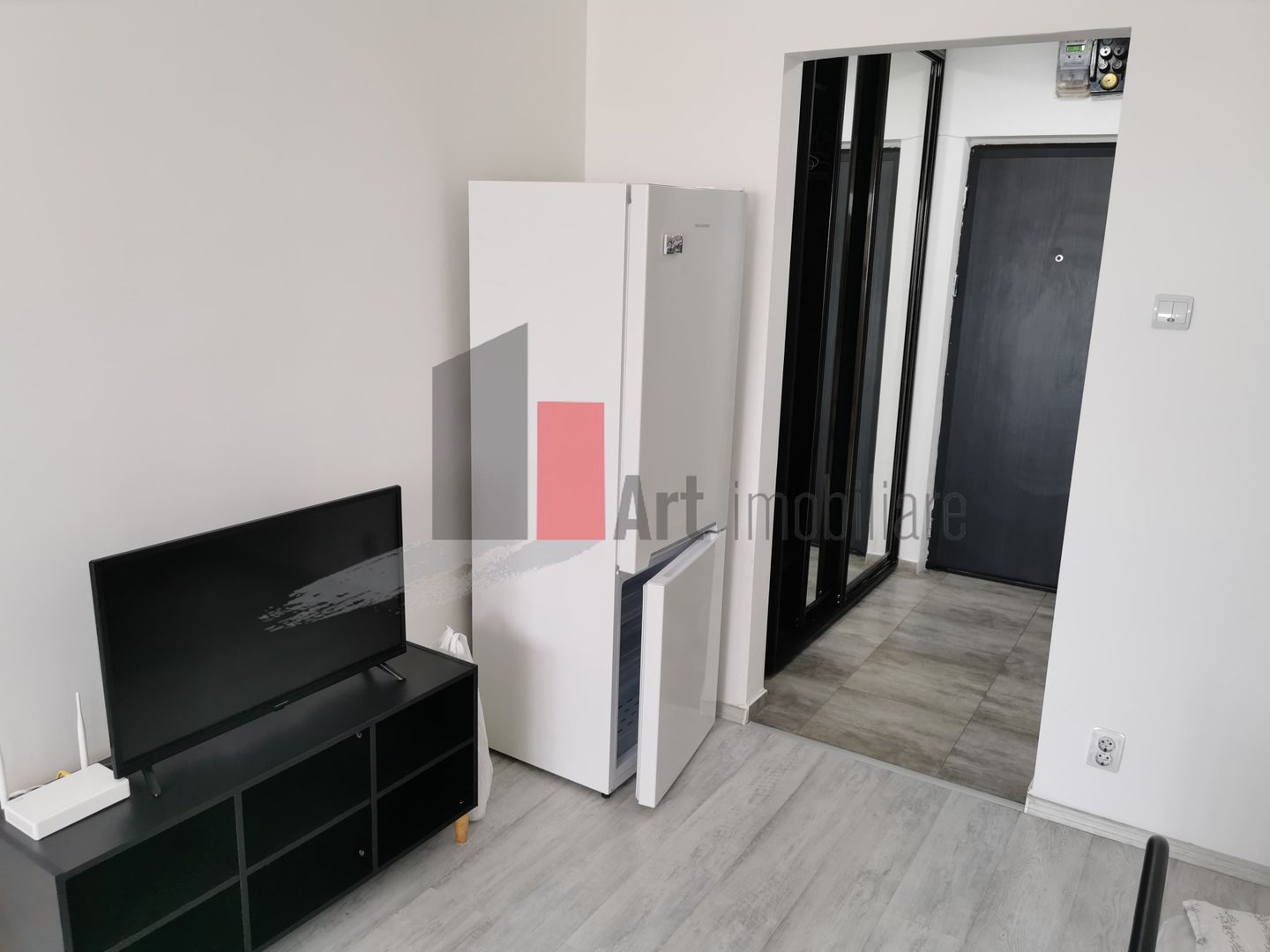 Garsoniera Brancoveanu utilata si mobilata - Poză 9