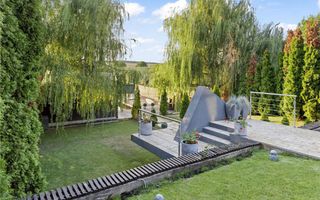 VILA EXCLUSIVISTA CU PISCINA IN SNAGOV - Poză 3