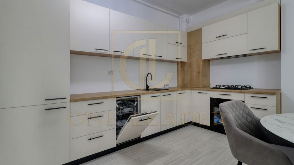 Prima Închiriere – 2 Camere Moderne cu 2 Balcoane – Zona Decebal - Poză 4