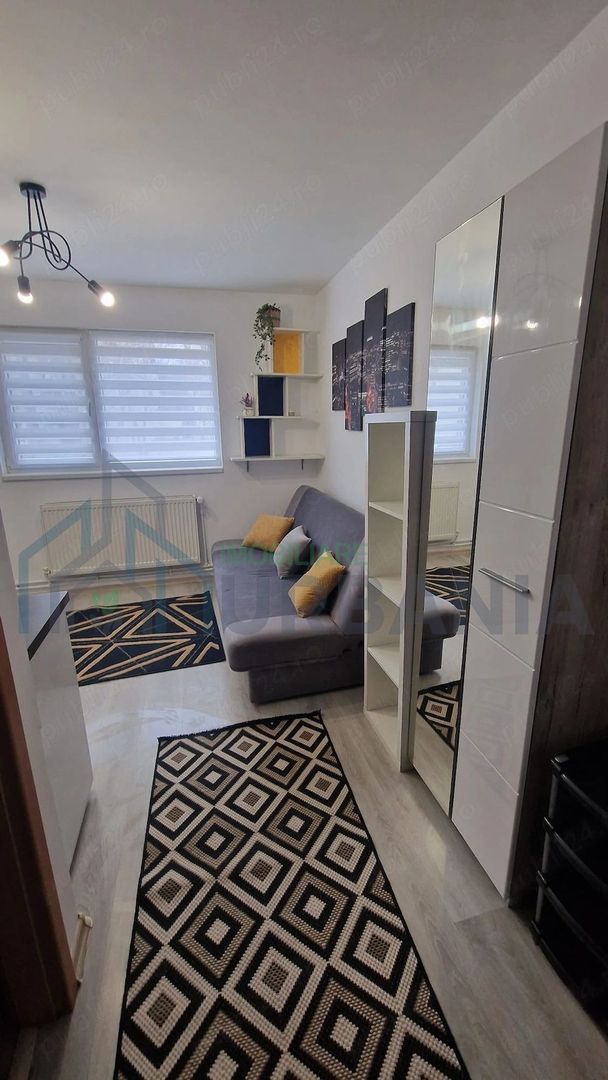 Garsonieră de închiriat, Poitiers (Frumoasa), 17 mp, bloc renovat 2019 - Poză 1